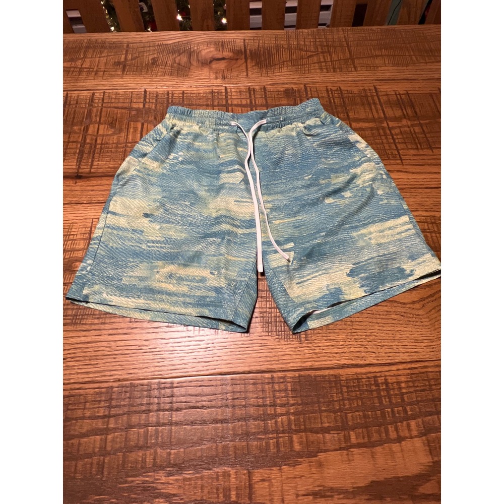 lululemon athletica Men's Light Blue and Cream Athletic Shorts